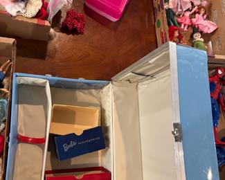 1960s Barbie  case in very good condition