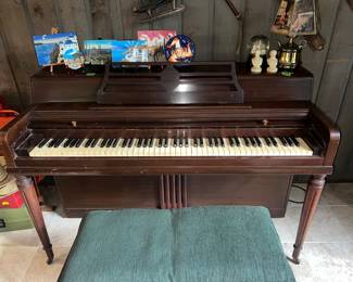Wuritzer Piano
