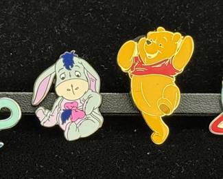 Disneyland Paris & Hong Kong Trading Pins * Winnie The Pooh & Eeyore * Limited Edition 700