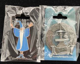 Disneyland Paris NEW Trading Pins * The Sword In The Stone & Merlin