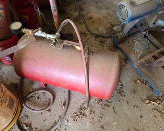 Air compressor 