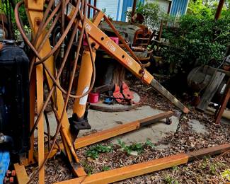 Engine hoist