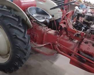 Hot Rod Tractor with Flat 8 