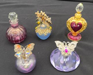 6 Gorgeous Perfume Bottles * Decrotive Stoppers * Turtles * Butterflies *