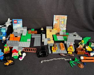 Lego Sets * Mermaid, CITY Helicopter and Pilot, Orient Expedition, Variety of Pieces