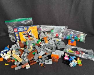 Lego Set Pieces * NEXO Knights , Disney Characters , Minecraft, Variety of Loose Pieces