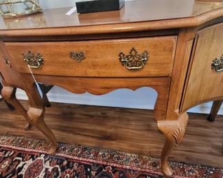 Thomasville Queen Anne Oak Sideboard