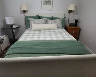 White Queen Wicker Bed