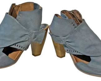 Miz Mooz Womens Shoes