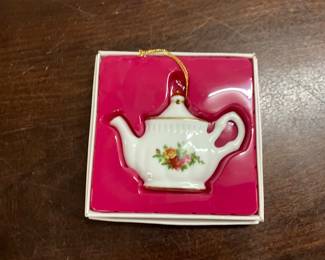 Royal Albert Old Country Roses Teapot Ornament