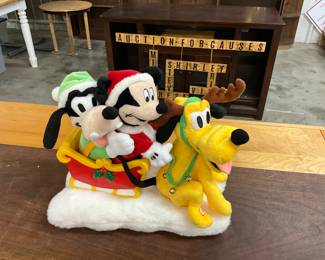 Disney Goofy, Mickey & Pluto Gemmy Animated Musical Plush Plays "Here' Comes Santa Clause"