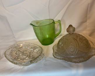 Assorted glassware