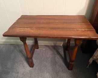 Pair of end tables