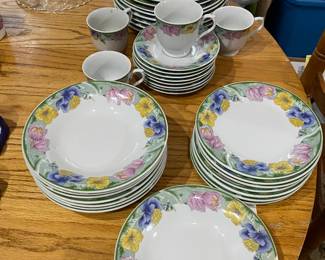 VINTAGE WINLEY CHINA