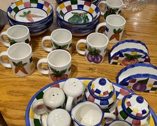VERDURA DINNERWARE SET