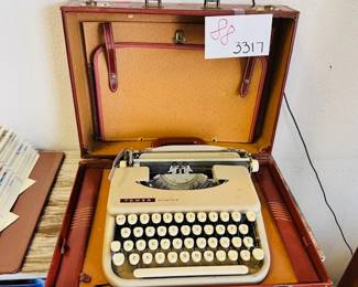Traveling Type Writer