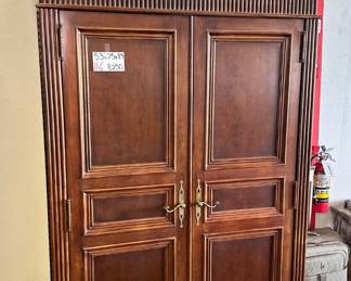 Armoire
