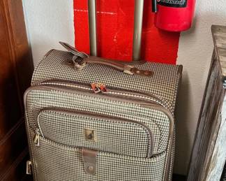 London Fog Luggage