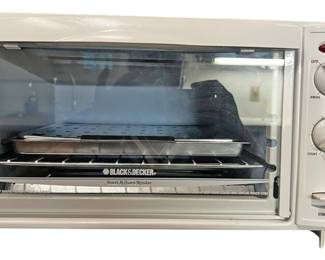 Black and Decker Toaster Oven
