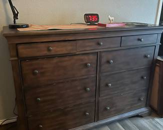 Chest of drawers.
