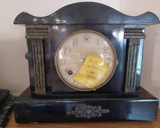 Vintage Mantle Clock