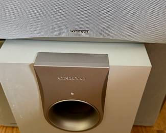 Onkyo 8pc Home Theater System includes: Powered SKW 550 Subwoofer, (4) SKM -550S Surround Speakers,   (2) SKF-550F Front L/R Speakers and (1) SKC-550C Center Speaker