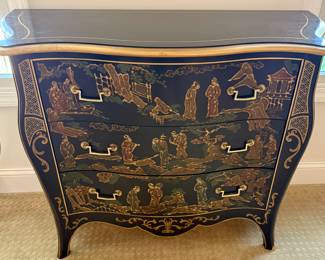 Beautiful Drexel Chinoiserie Black Lacquered Chest of Drawers from the Et Cetera Cllection