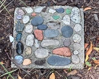 Cement Garden stone with various Rocks embedded