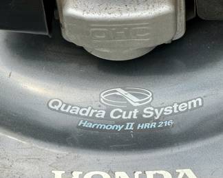 Honda Harmony II HRR216 Lawnmower with Metal Deck and Grass Catcher