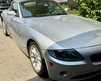 2005 BMW Z4 2.5i Convertible Roadster in Silver with Black Leather Interior and Manual Transmission 80K Miles