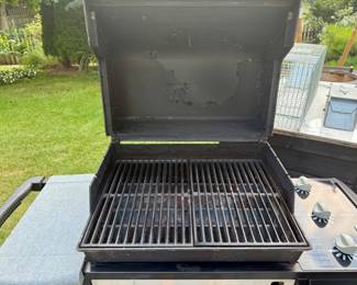 Weber Genesis Silver Propane Gas Grill with Cover and very Clean.