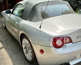 2005 BMW Z4 2.5i Convertible Roadster in Silver with Black Leather Interior and Manual Transmission 80K Miles