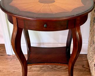Nice Oval Side Table with inlay on top and a Drawer.