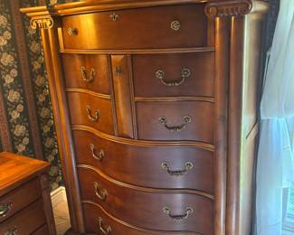 Lexington Dresser
