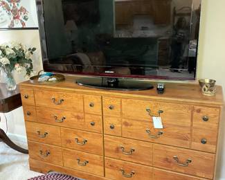 chest, flat screen tv