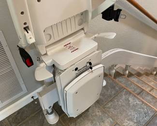 we will pre sell this 20" w/curve stair lift