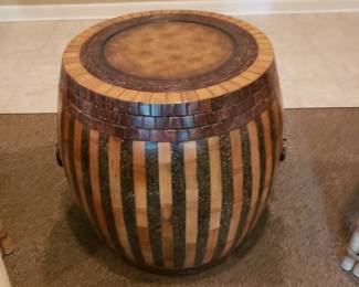 Barrel table