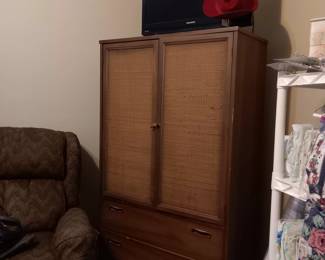 TV and multi drawer wardrobe/chest