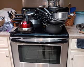 Lots of cookware, knives.