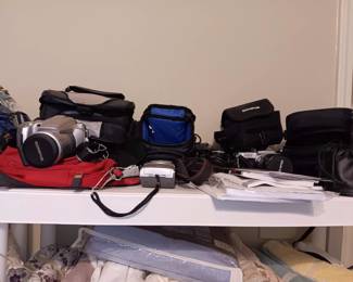 Many camers