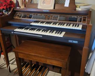 Baldwin Bravo Organ 