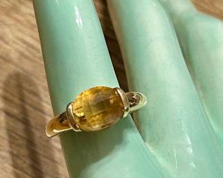 Citrine and 14k gold ring