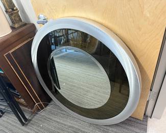 Light up mirror