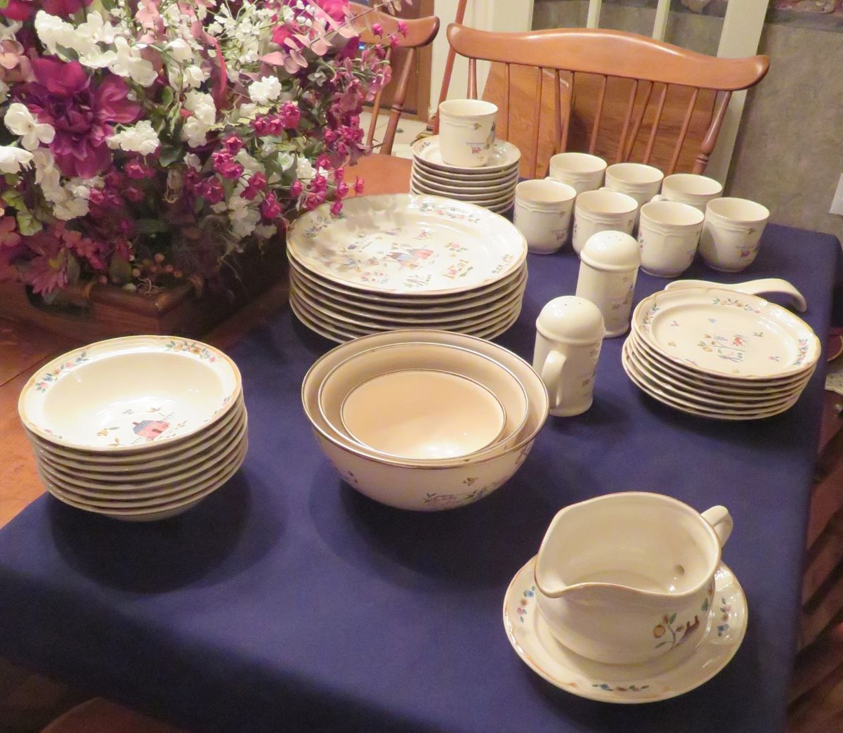 Heartland stoneware - so cute with the little house spice sets that are so popular right now.