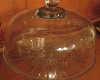 Cake stand with dome