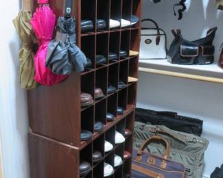 Women's shoes - size 9