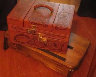 Jewelry box