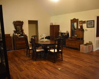 Duncan Phyfe Dining Table and Other Antiques