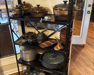 Roasting pots, large cookers, wooden salad bowls and glassware with lids.