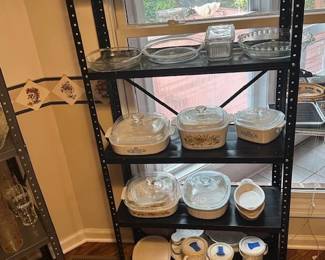Collectable Pyrex Dishes - priced to sell